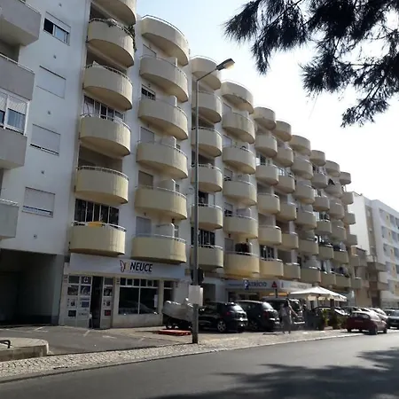 Fred E Kika Holidays